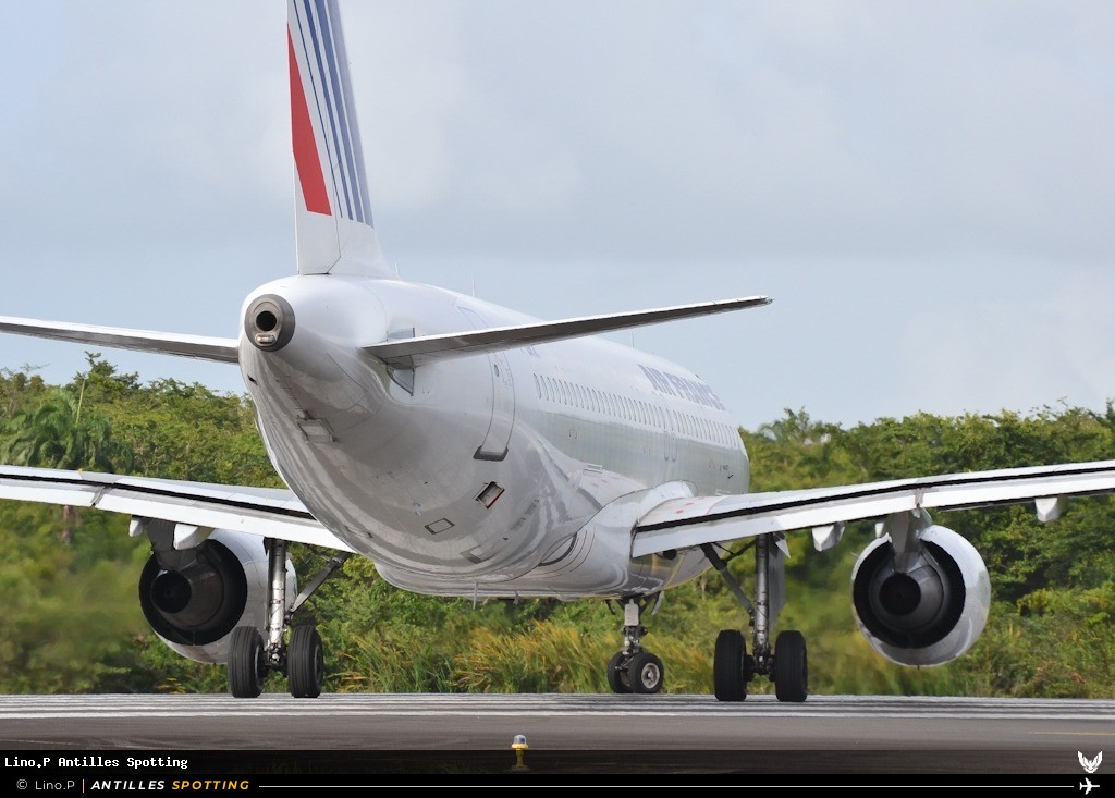 F-GKXC · Airbus A320, Air France, Pointe-à-Pitre – Maryse Condé