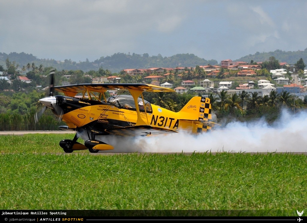 N31TA · Pitts S-2C Special, Privé, Martinique – Aimé Césaire
