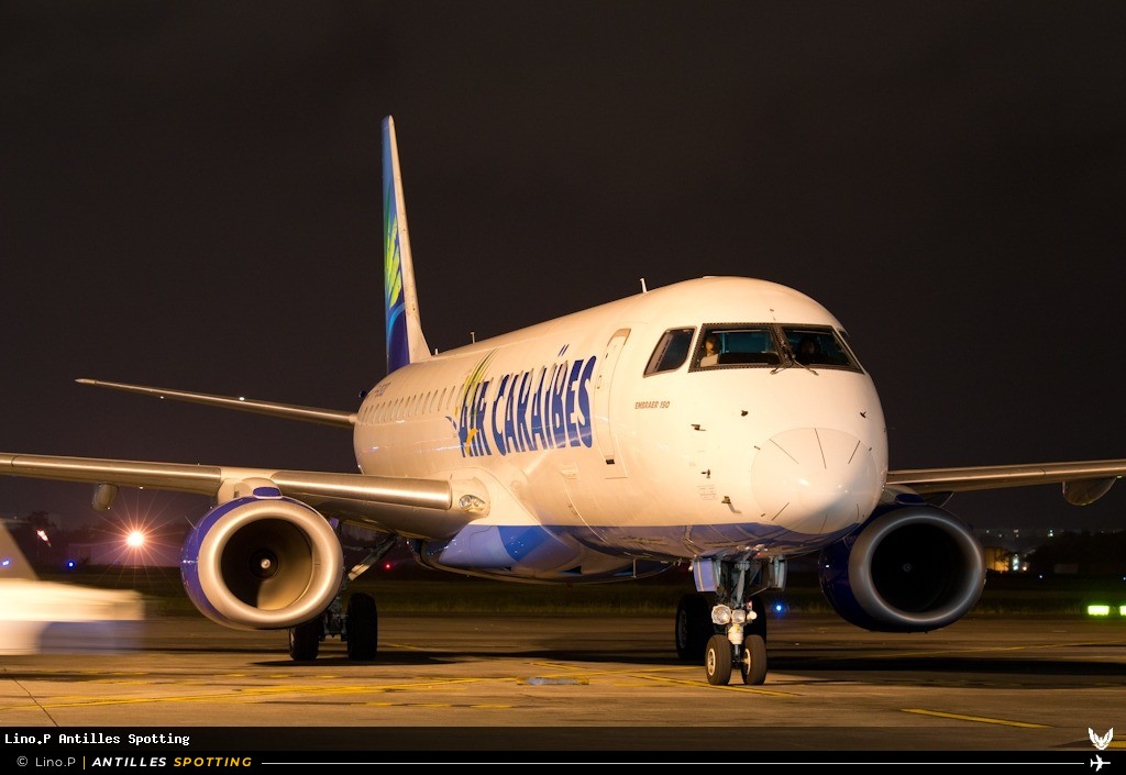 F-OSUD · Embraer E190, Air Caraïbes, Pointe-à-Pitre – Maryse Condé