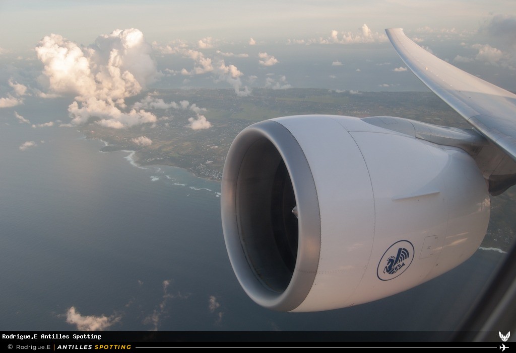 F-GSQR · Boeing 777-300ER, Air France, Pointe-à-Pitre – Maryse Condé