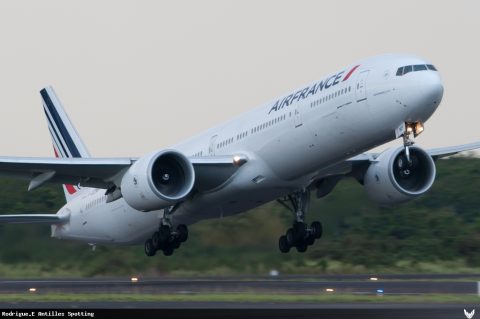 F-GZNF · Boeing 777-300ER, Pointe-à-Pitre – Maryse Condé