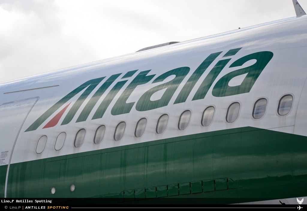 EI-DIP · Airbus A330-200, Alitalia, Pointe-à-Pitre – Maryse Condé