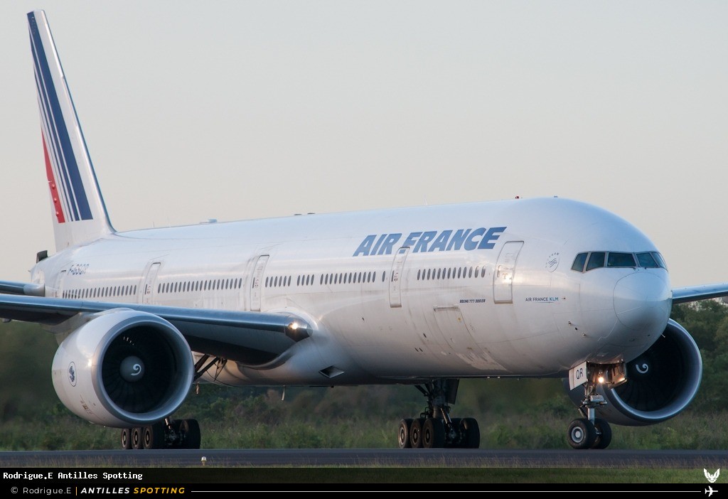F-GSQR · Boeing 777-300ER, Air France, Pointe-à-Pitre – Maryse Condé