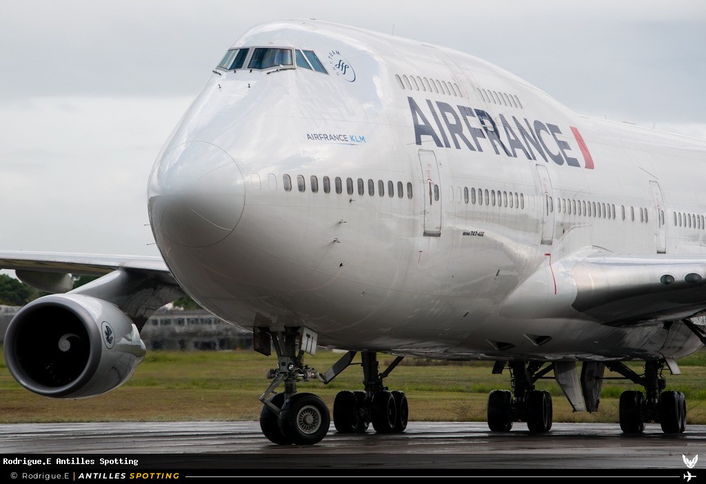 F-GITI · Boeing 747-400, Air France, Pointe-à-Pitre – Maryse Condé