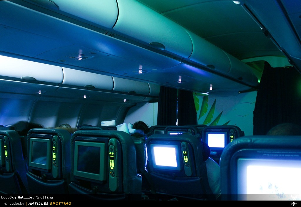 F-OONE · Airbus A330-300, Air Caraïbes, Pointe-à-Pitre – Maryse Condé