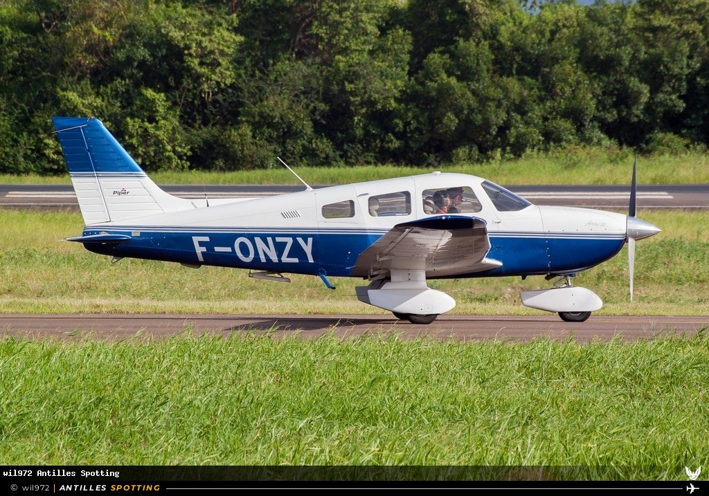 F-ONZY · Piper PA-28 Cherokee / Warrior / Archer, Privé, Martinique – Aimé Césaire