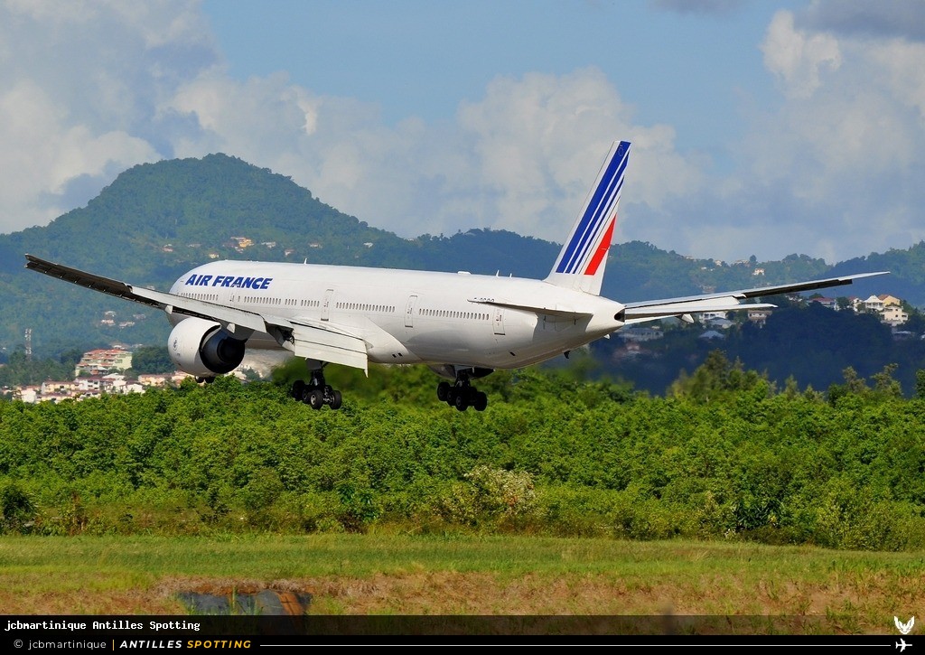 F-GSQO · Boeing 777-300ER, Air France, Martinique – Aimé Césaire