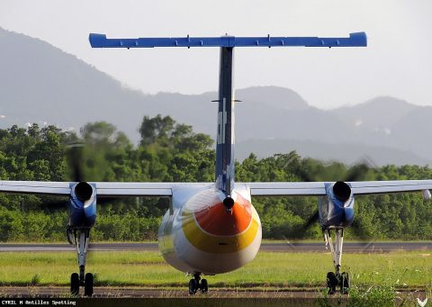V2-LET · De Havilland Canada Dash 8-100 (2012)