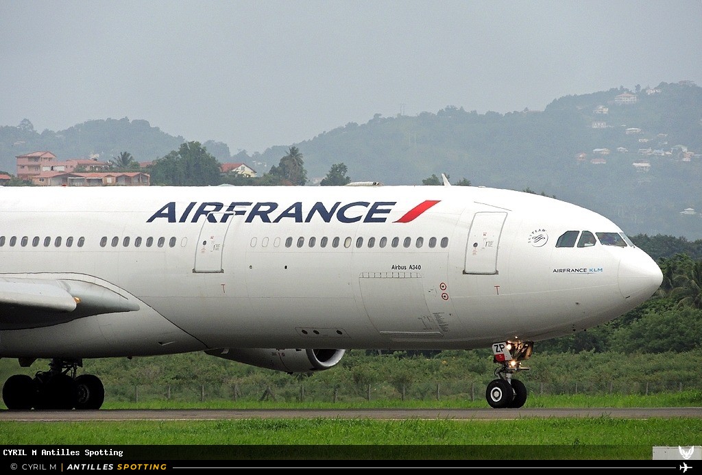 F-GLZP · Airbus A340-300, Air France, Martinique – Aimé Césaire