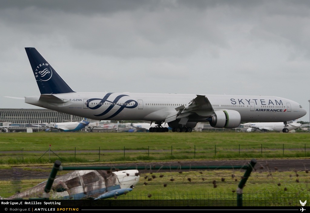 F-GZNN · Boeing 777-300ER, Air France, Pointe-à-Pitre – Maryse Condé