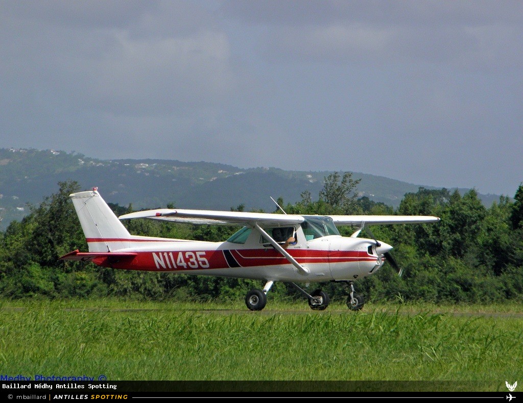 N11435 · Cessna 150, Horizon Caraïbes, Martinique – Aimé Césaire