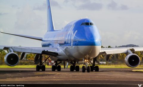 F-HSEA · Boeing 747-400, Martinique – Aimé Césaire