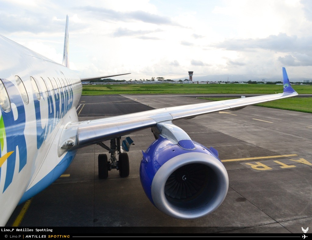 F-OSUD · Embraer E190, Air Caraïbes, Pointe-à-Pitre – Maryse Condé
