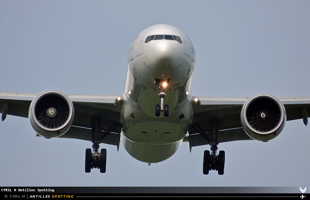 F-GSQR · Boeing 777-300ER, Air France, Martinique – Aimé Césaire