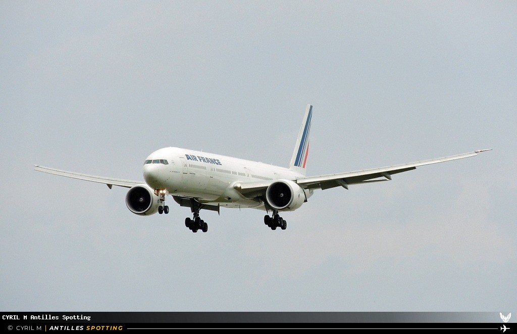 F-GSQN · Boeing 777-300ER, Air France, Martinique – Aimé Césaire