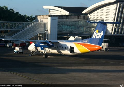 V2-LET · De Havilland Canada Dash 8-100 (2011)