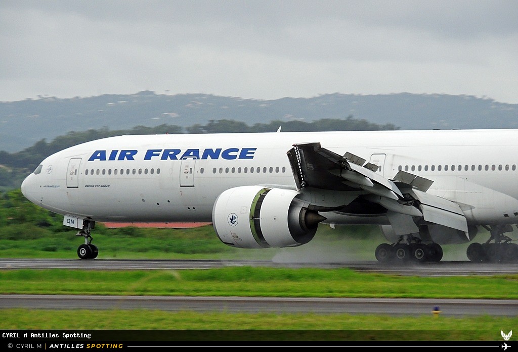 F-GSQN · Boeing 777-300ER, Air France, Martinique – Aimé Césaire