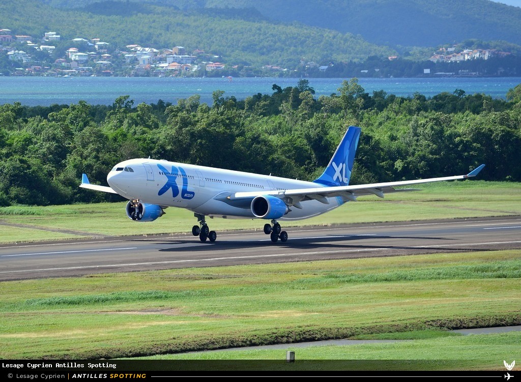 F-HXLF · Airbus A330-300, XL Airways, Martinique – Aimé Césaire