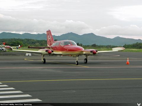 F-OIXB · Cessna 402 (2012)