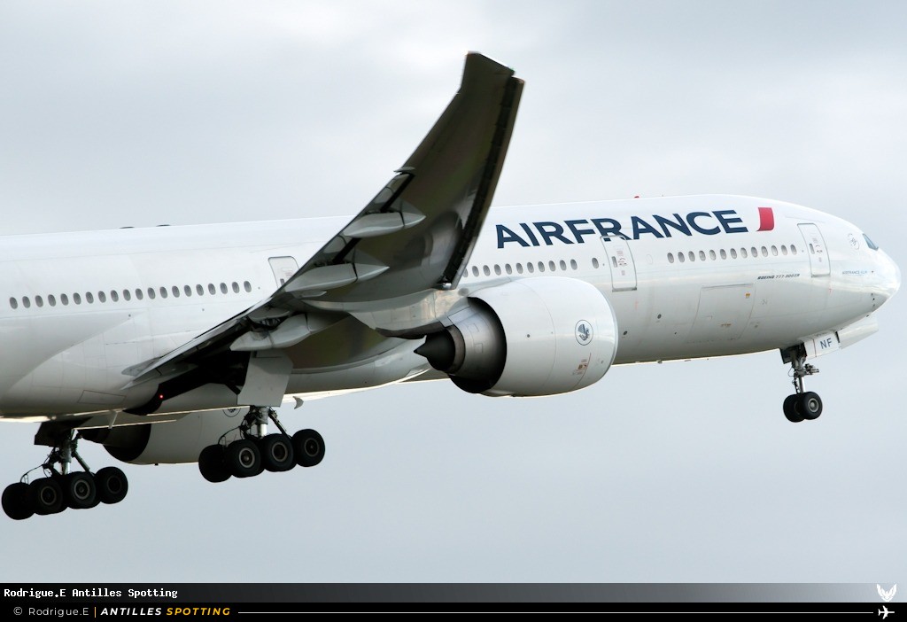 F-GZNF · Boeing 777-300ER, Air France, Pointe-à-Pitre – Maryse Condé