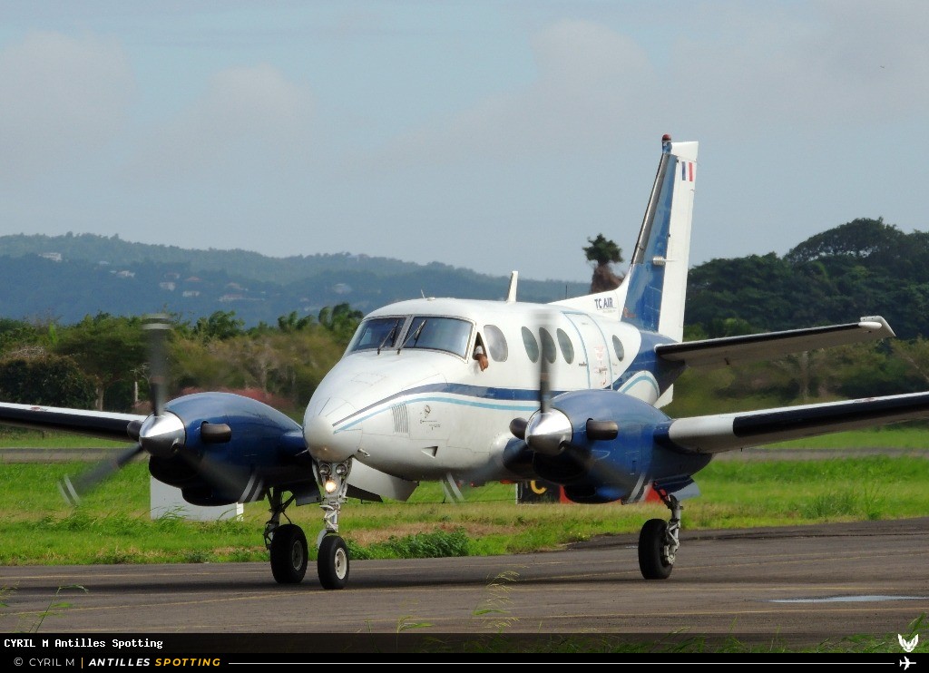 F-GBPZ · Beechcraft King Air 90, TC Air, Martinique – Aimé Césaire