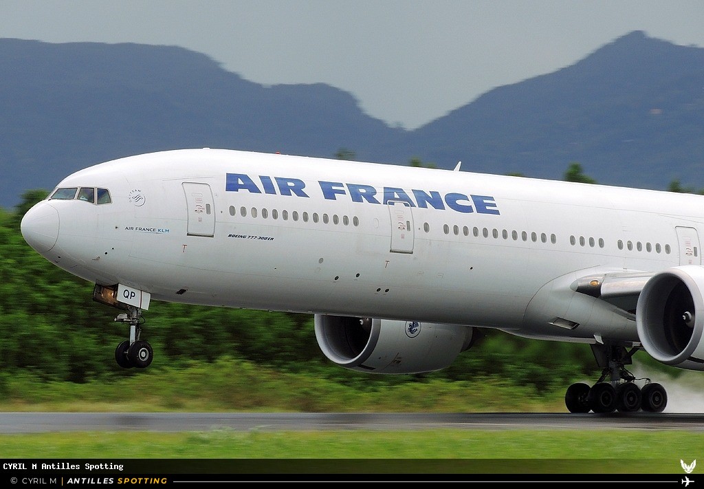 F-GSQP · Boeing 777-300ER, Air France, Martinique – Aimé Césaire