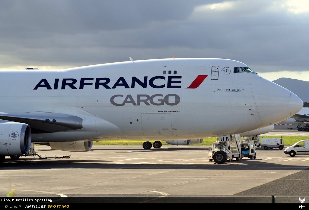 F-GIUA · Boeing 747-400, Air France, Pointe-à-Pitre – Maryse Condé