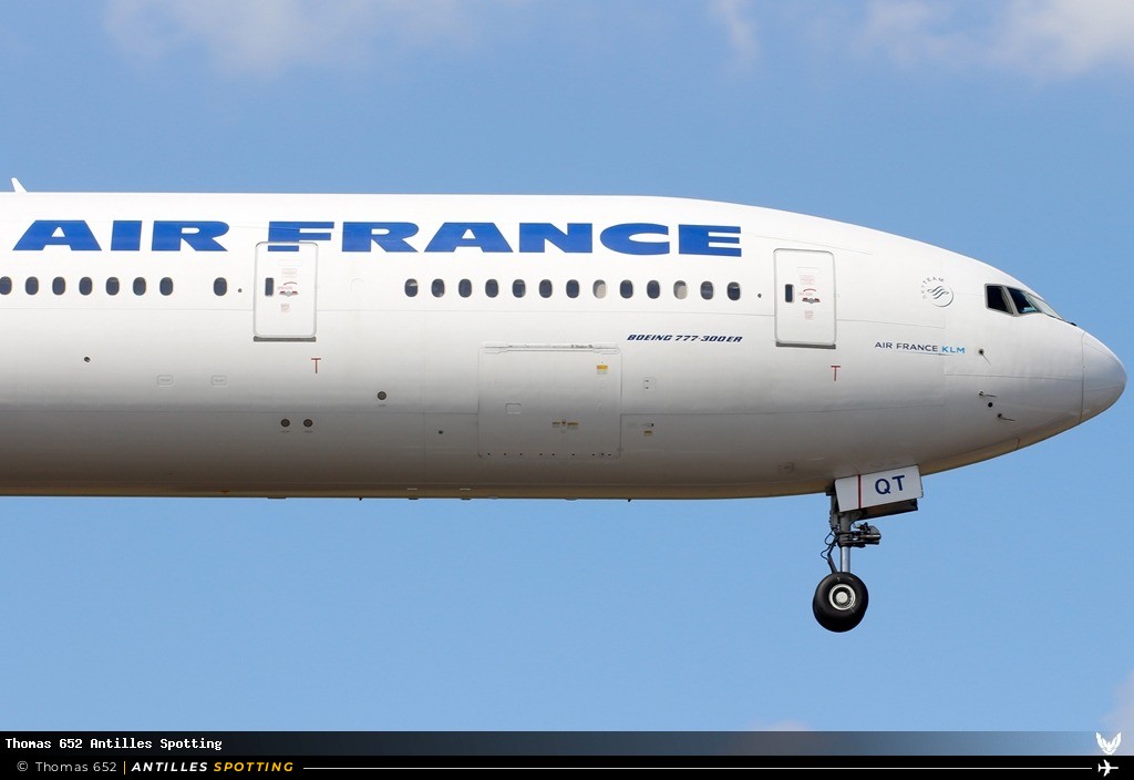 F-GSQT · Boeing 777-300ER, Air France, Pointe-à-Pitre – Maryse Condé