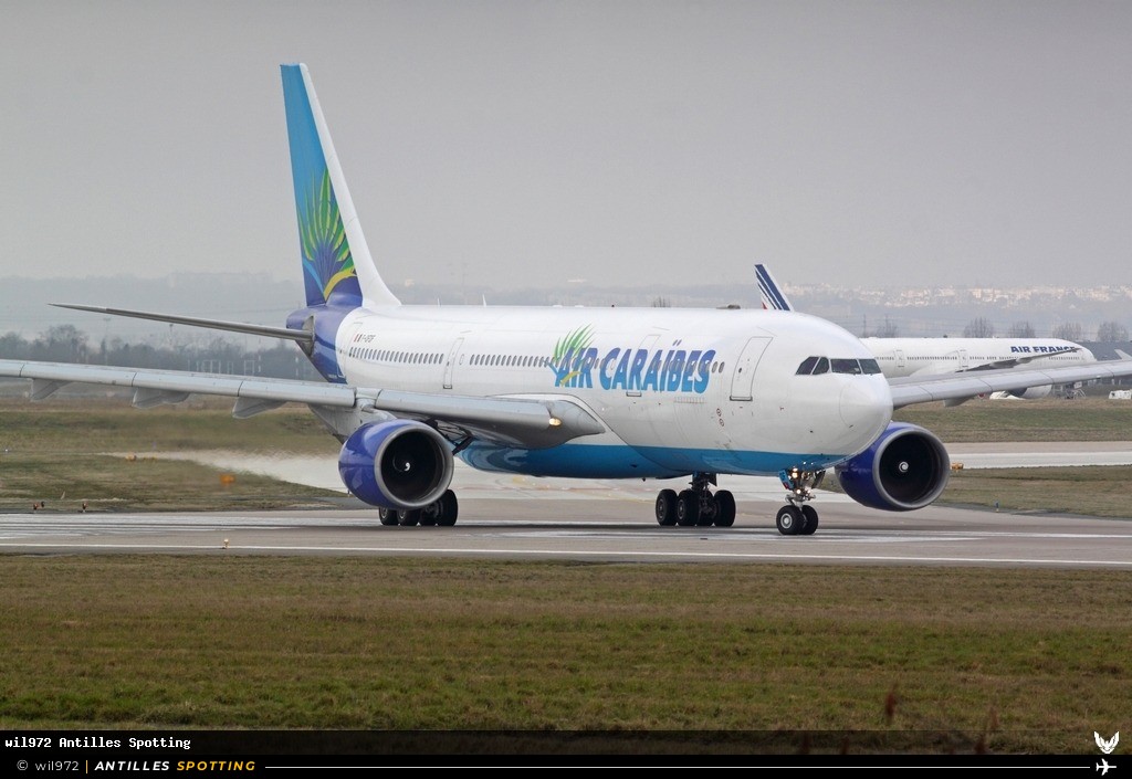F-OFDF · Airbus A330-200, Air Caraïbes, Paris-Orly