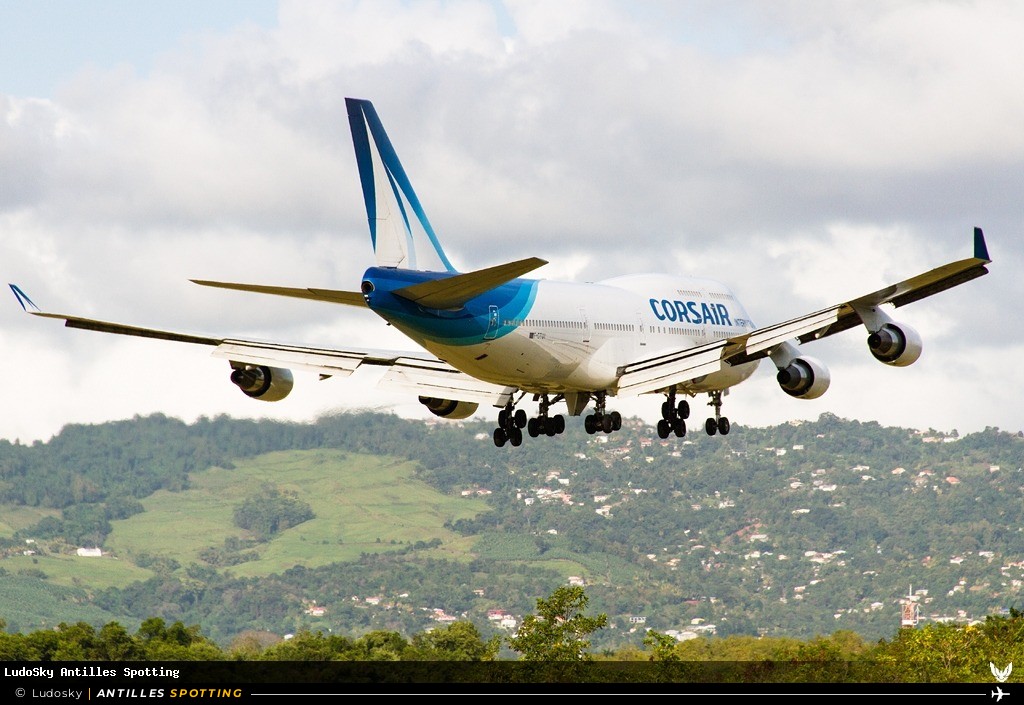 F-GTUI · Boeing 747-400, Corsair International, Martinique – Aimé Césaire
