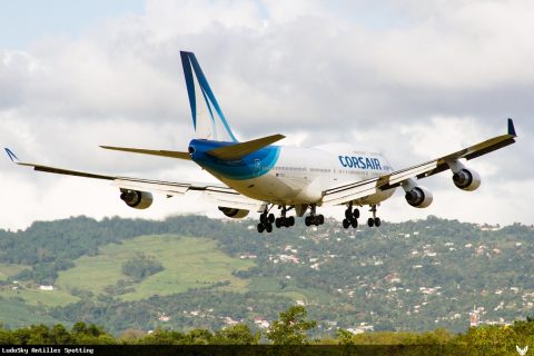 F-GTUI · Boeing 747-400, Martinique – Aimé Césaire