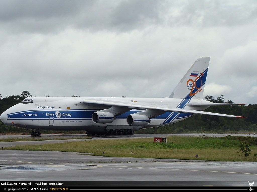 RA-82021 · Antonov An-124, Volga-Dnepr Airlines, Cayenne – Félix Éboué