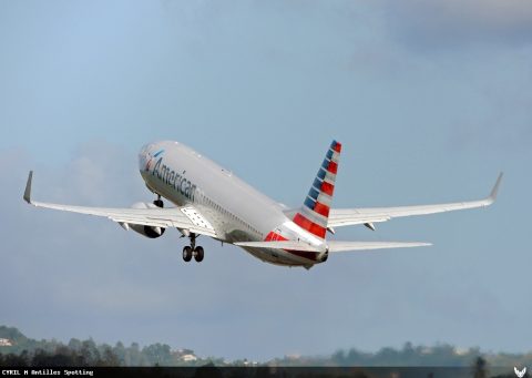 N989AN · Boeing 737-800 (2013)