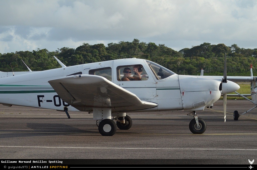 F-OGRA · Piper PA-28 Cherokee / Warrior / Archer, Privé, Cayenne – Félix Éboué
