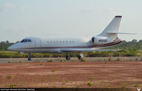 N221QS · Dassault Falcon 2000, Cayenne – Félix Éboué