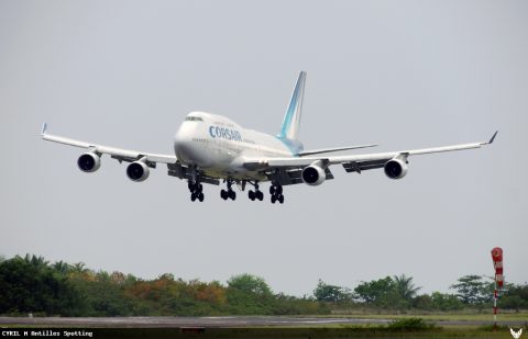 F-HSUN · Boeing 747-400, Martinique – Aimé Césaire