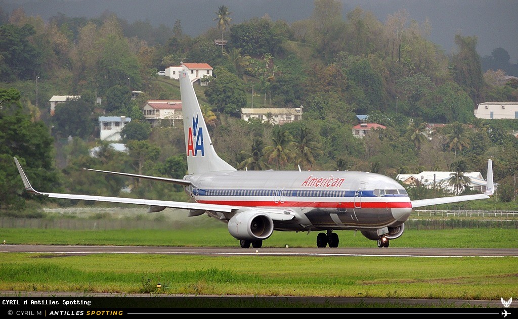 N858NN · Boeing 737-800, American Airlines, Martinique – Aimé Césaire