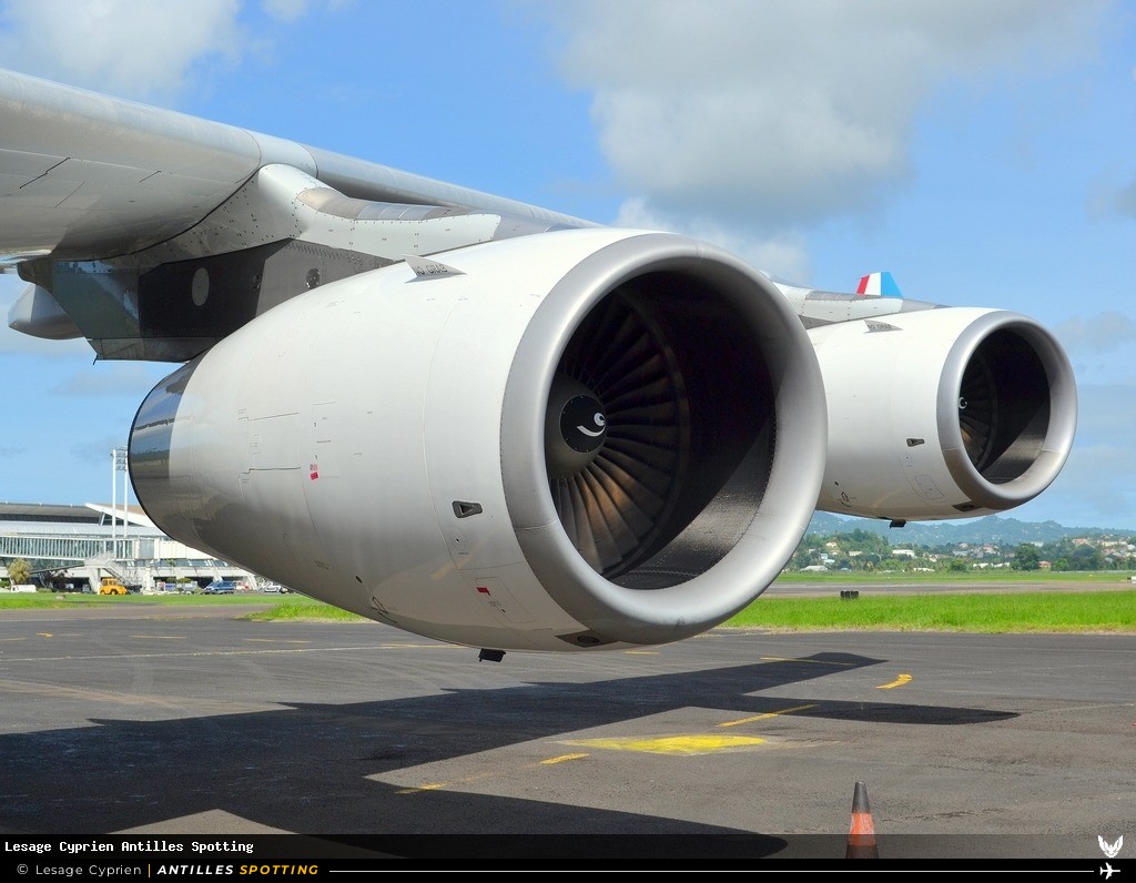 F-RAJB · Airbus A340-200, Armée de l'Air, Martinique – Aimé Césaire