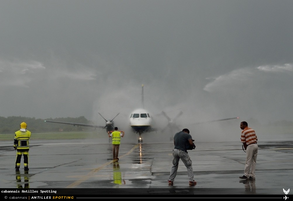 N327SA · Saab 340, Seaborne Airline, Martinique – Aimé Césaire