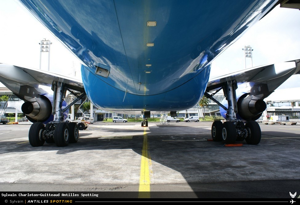 F-ORLY · Airbus A330-300, Air Caraïbes, Martinique – Aimé Césaire
