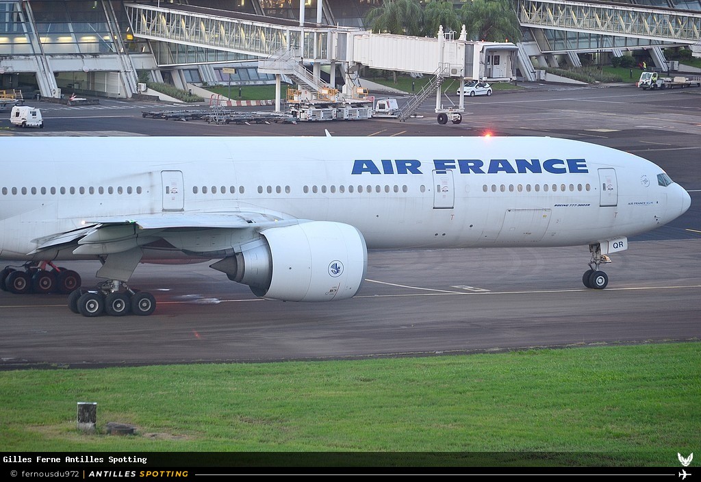 F-GSQR · Boeing 777-300ER, Air France, Martinique – Aimé Césaire