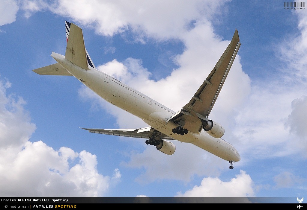 F-GSQN · Boeing 777-300ER, Air France, Martinique – Aimé Césaire