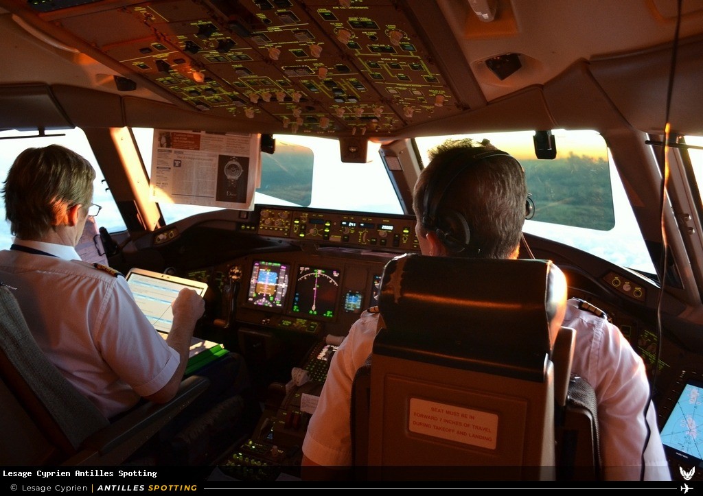 F-GZNG · Boeing 777-300ER, Air France, Martinique – Aimé Césaire