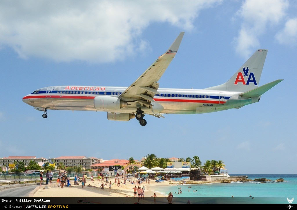 N834NN · Boeing 737-800, American Airlines, Sint Maarten – Princess Juliana