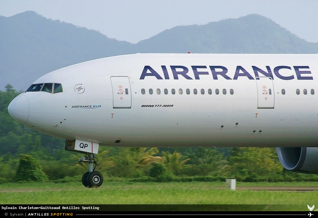 F-GSQP · Boeing 777-300ER, Air France, Martinique – Aimé Césaire