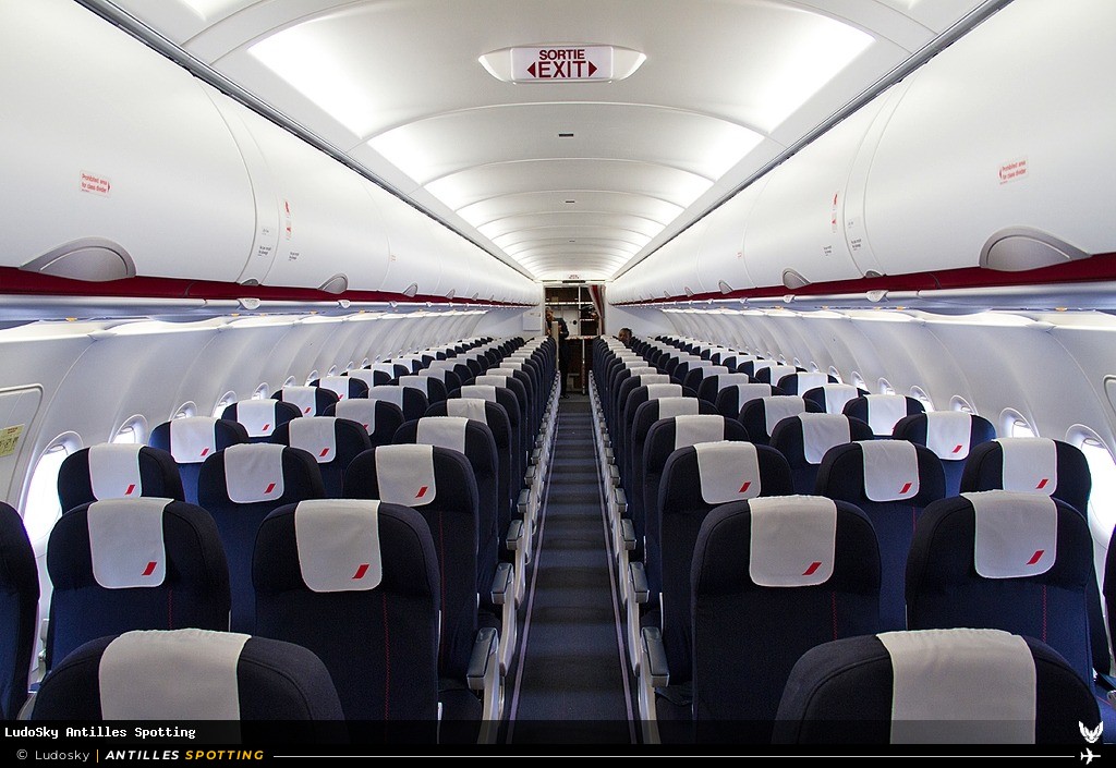 F-HEPF · Airbus A320, Air France, Pointe-à-Pitre – Maryse Condé