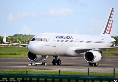 F-HEPF · Airbus A320, Pointe-à-Pitre – Maryse Condé