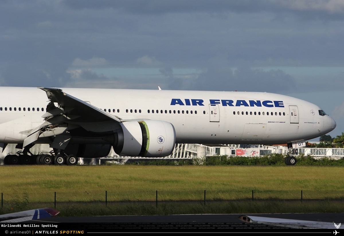 F-GSQT · Boeing 777-300ER, Air France, Pointe-à-Pitre – Maryse Condé