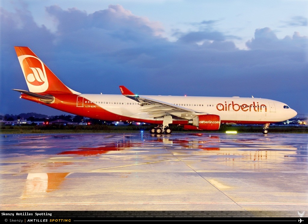 D-ALPE · Airbus A330-200, Air Berlin, Pointe-à-Pitre – Maryse Condé
