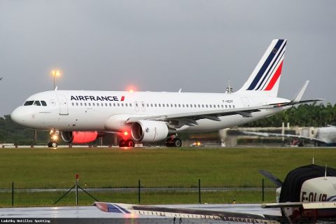 F-HEPF · Airbus A320, Pointe-à-Pitre – Maryse Condé